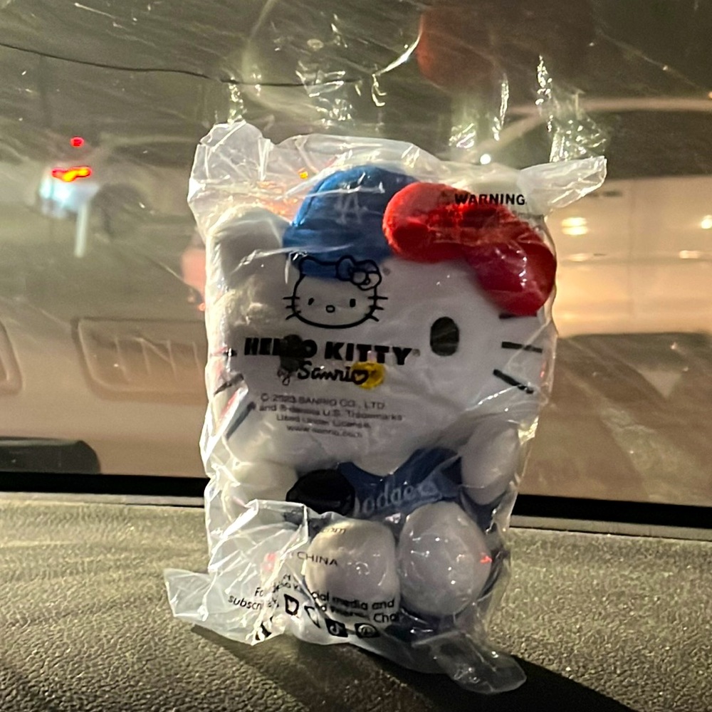 Hello kitty official dodgers nite plushie